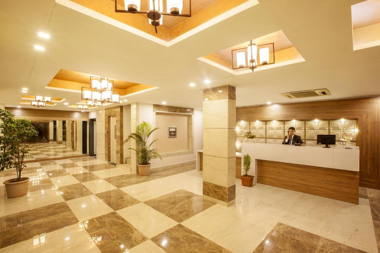 Presidency Landmark Daman Exterior photo